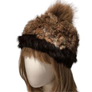 Love Token - ‘Brown/black’ Fur hat with a pom-pom. EUC